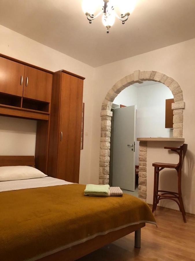 Pansion Marinka-Bire Rooms Лумбарда Екстериор снимка