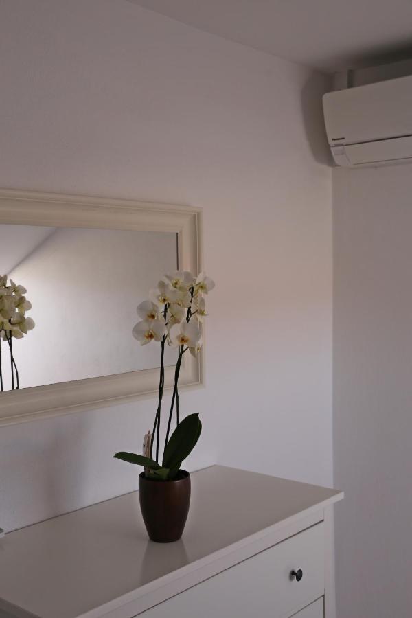 Pansion Marinka-Bire Rooms Лумбарда Екстериор снимка